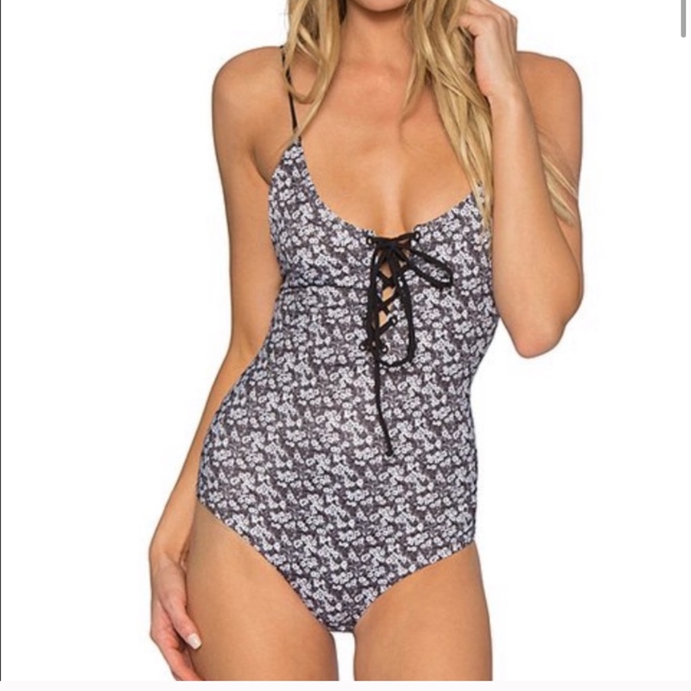 NWT Tavik Fern Monahan one piece floral swimsuit